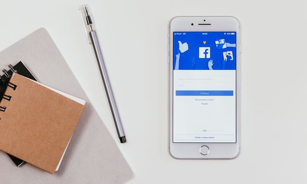 Des fonctions payantes arrivent sur Facebook et Instagram