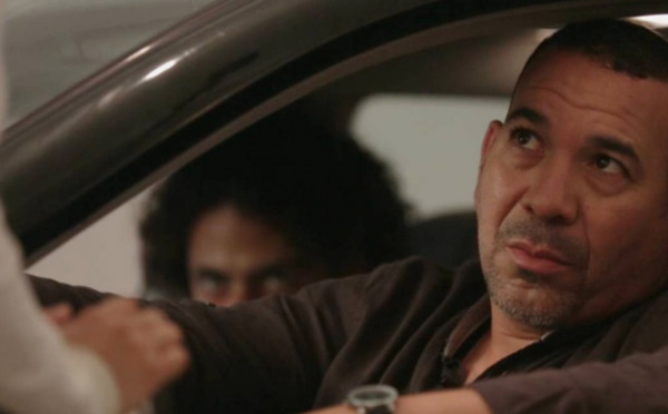 Driss Roukh s’exprime face aux critiques reçues pour sa scène avec Sarah Perles