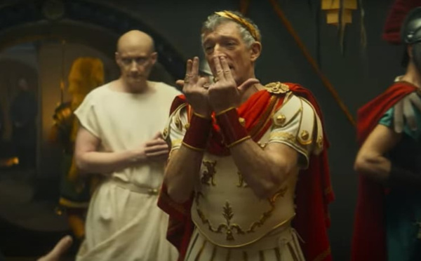 Astérix et obélix : Vincent Cassel fait une dédicace à Jul