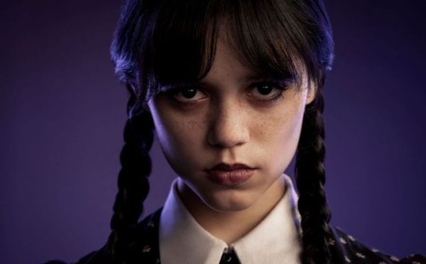 La série de Tim Burton «Mercredi» est enfin disponible sur Netflix!