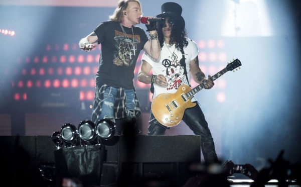 Guns N' Roses porte plainte contre un magasin d'armes en ligne