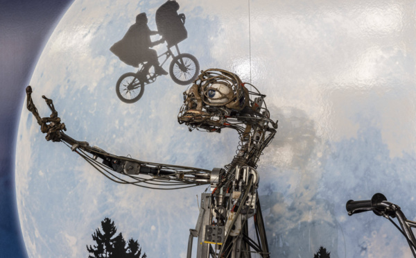 La marionnette d'E.T vendue aux enchères