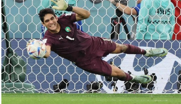 Yassine Bounou 3ème meilleur gardien au monde