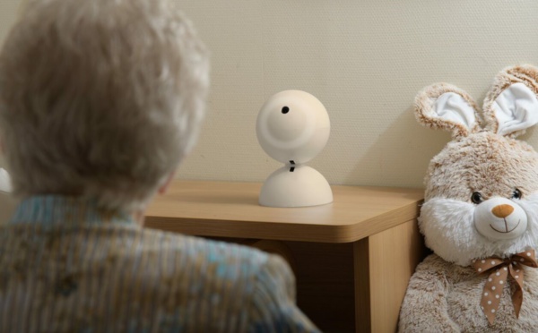 Emobot : le robot qui détecte l’état émotionnel et la dépression