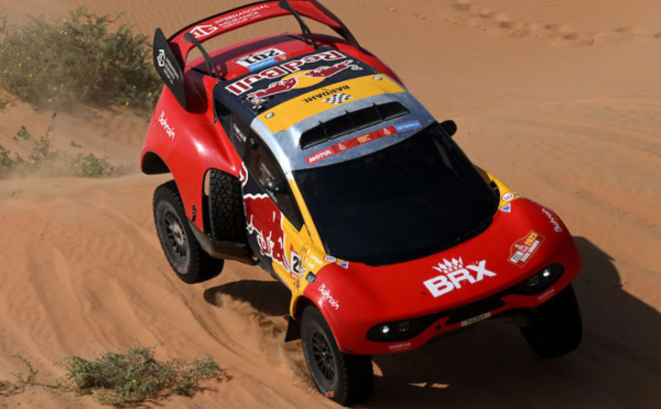 Dakar 2023 : Loeb poursuit sa moisson, les motos dans un mouchoir de poche