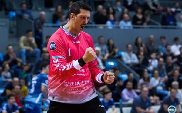 Handball : Yassine Idrissi  mis    à la porte du sept national