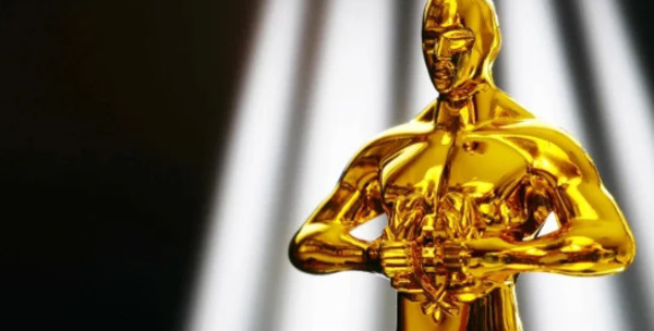 Oscars 2023 : Rihanna contre Lady Gaga