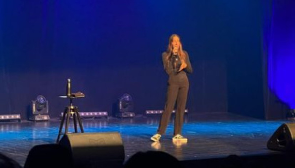 Casablanca : Gad El Maleh invite Asmaa El Arabi à son spectacle