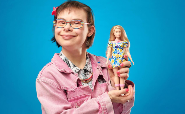 Barbie présente sa toute première poupée porteuse de trisomie 21