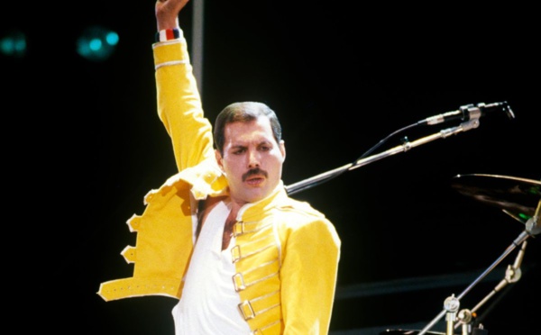 Freddie Mercury : des objets uniques de sa collection privée aux enchères