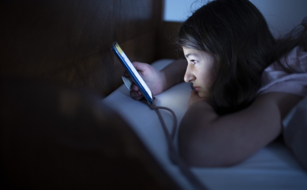 Dans cette ville, le smartphone est interdit aux enfants de moins de 13 ans