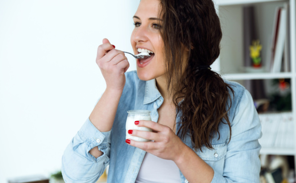 Peut-on consommer un yaourt périmé ? Jusqu’à quand est-il encore bon ?