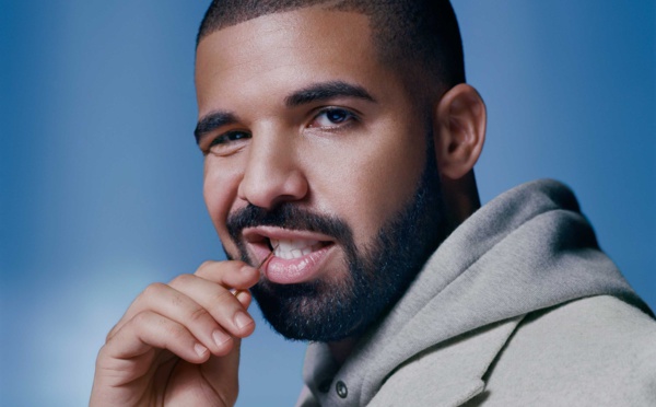 Drake fait la promotion de son futur album intitulé "For All the Dogs"