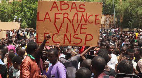 Possible intervention militaire au Niger: le compte à rebours a commencé