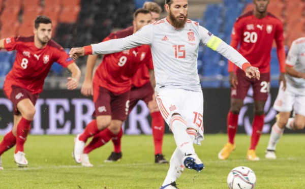 Sergio Ramos proche de Séville et d'En-Nesyri