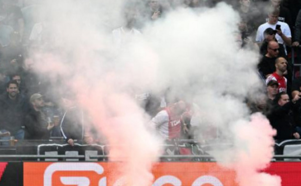 Pays-Bas : la fin du match Ajax-Feyenoord jouée mercredi à huis clos