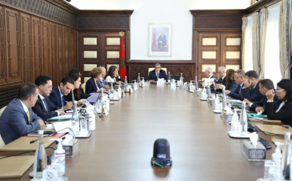 Versement des 1ères aides financières aux familles touchées par le séisme