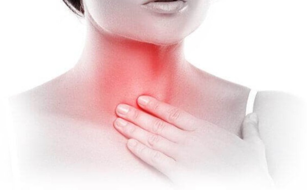 ​Astuces Naturelles pour Lutter Efficacement contre le Mal de Gorge