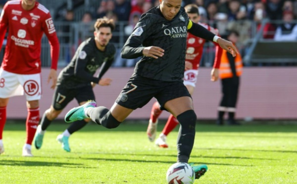 Ligue 1 : le PSG échappe à la foudre à Brest et se replace derrière Nice