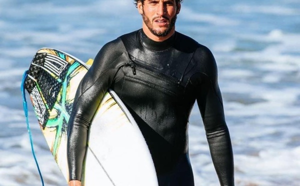 Ramzi Boukhiam, seul surfeur marocain et arabe à briguer le Championship Tour