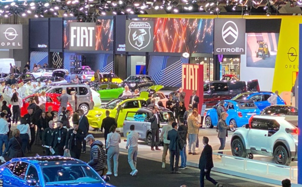 Salons Auto 2024 : votre guide complet (calendrier, dates, tarifs, pratiques)