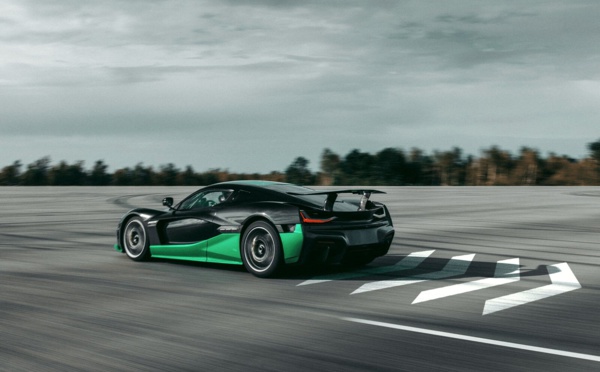 Le record de vitesse le plus inutile a été battu par une voiture électrique