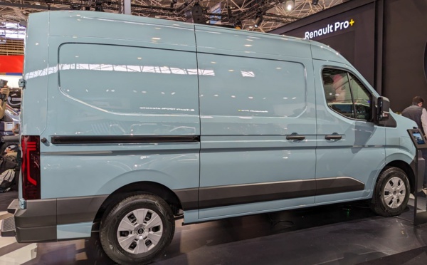 ​Renault Master : Le grand électrique prêt à conquérir le marché, entre cohabitation énergétique et modernité