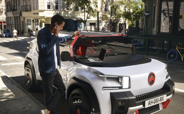 L'équipe de design Citroën remporte trois prix aux Car Design News People Awards 2023 pour son concept-car OLI