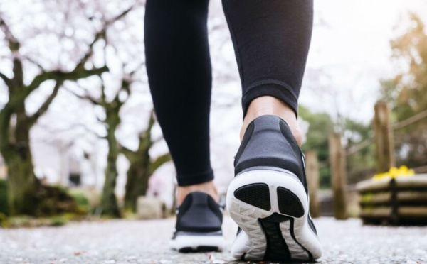Les bienfaits cachés de la marche quotidienne : un exercice simple aux résultats surprenants