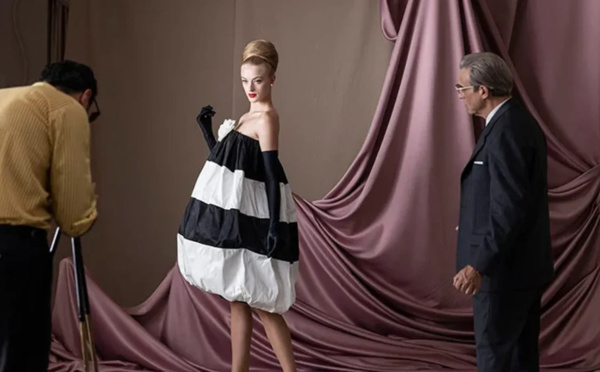 Dior et Balenciaga débarquent en streaming, offrant la haute couture à tous