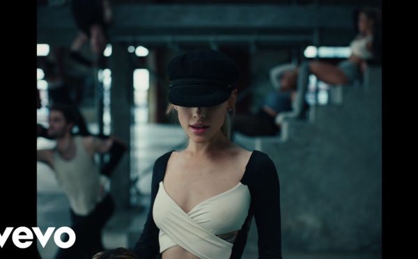 Ariana Grande - yes, and?