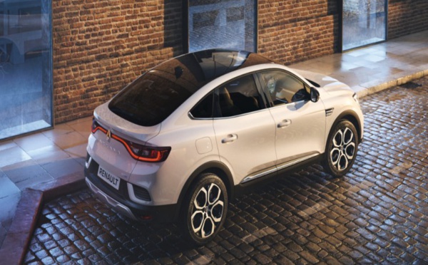 ​Renault Arkana : La star hybride voiture de l'année 2024 au Maroc !