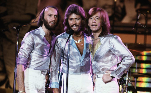 Le réalisateur Ridley Scott se lance dans la réalisation d'un biopic dédié aux Bee Gees