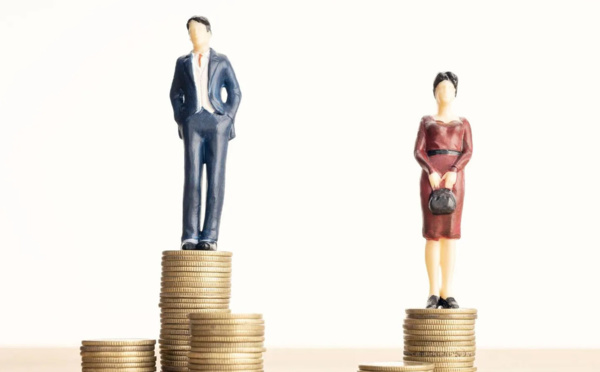 Le HCP analyse les inégalités salariales hommes-femmes en milieu urbain.