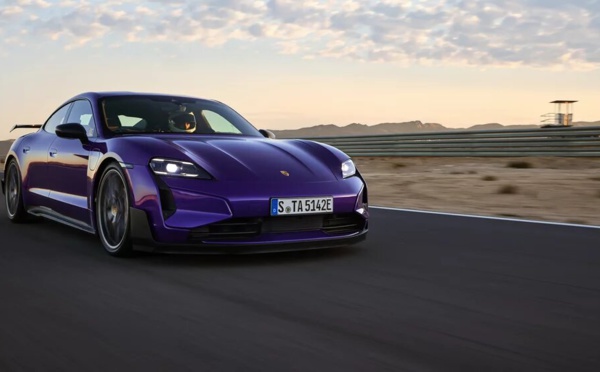 ​Porsche Taycan Turbo GT 2024 : la foudre s'est abattue sur l'asphalte !