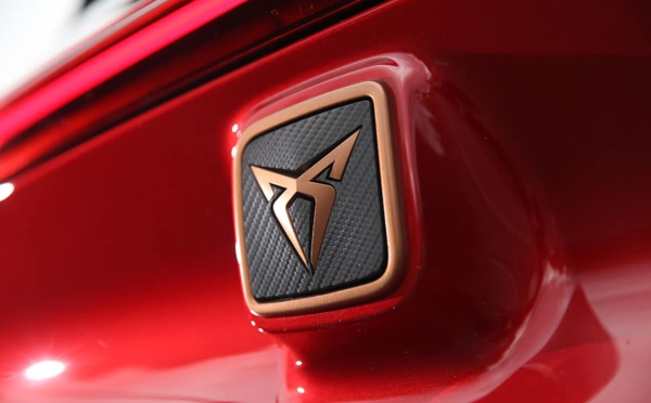 ​Cupra Formentor : un modèle phare qui passe à l'électrique !