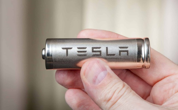 Tesla : espionnage industriel ! Deux hommes tentent de revendre des secrets de fabrication !