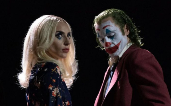 Joker 2 : Lady Gaga et Joaquin Phoenix sous les projecteurs avec une première affiche