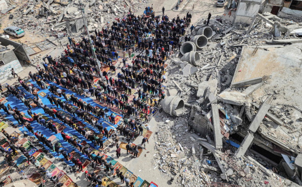 A la veille de l'offensive terrestre, il pleut des missiles sur le ciel de Rafah