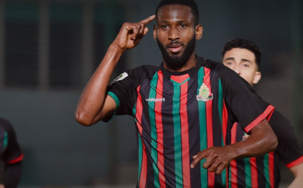 Botola Pro D1 Inwi : l'AS FAR renverse le MAS et se rapproche du titre