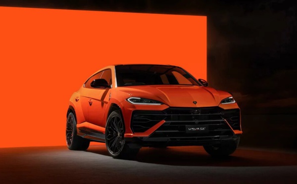 ​Lamborghini Urus SE : Le Super-SUV hybride qui rugit et électrise !