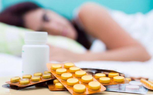 Automédication : avantages, risques et conseils