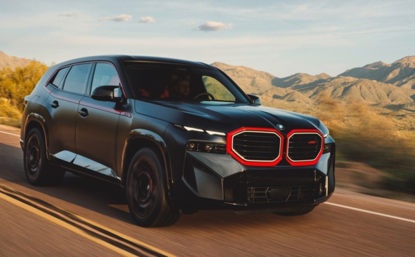 ​BMW au carrefour des décisions : Le destin du XM en balance