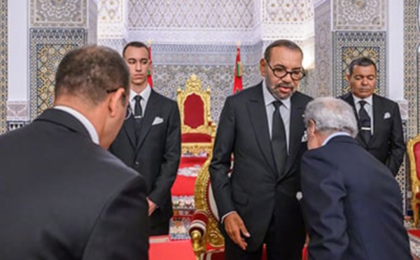 Sa Majesté le Roi reçoit le Wali de Bank Al-Maghrib
