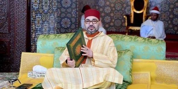 SM le Roi, Amir Al-Mouminine, préside à la mosquée Hassan à Rabat une veillée religieuse en commémoration de l’Aïd Al-Mawlid Annabaoui Acharif