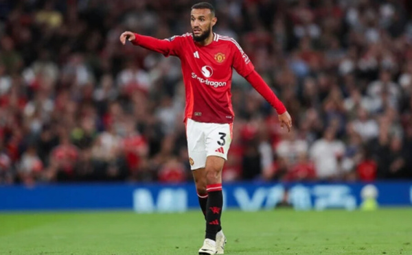 Noussair Mazraoui : étoile montante de Manchester United en novembre