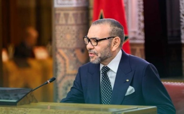 Sa Majesté le Roi préside un Conseil des ministres