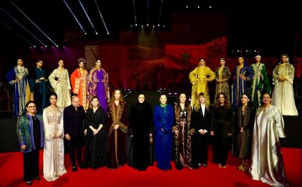 La splendeur du Caftan Marocain Rayonne à Doha