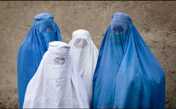 Afghanistan : les Talibans interdisent l’accès des femmes aux études médicales