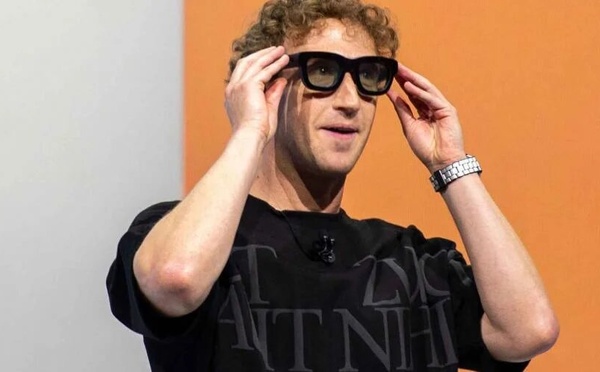 ​Mark Zuckerberg prédit la fin des smartphones : l'ère des lunettes intelligentes arrive !